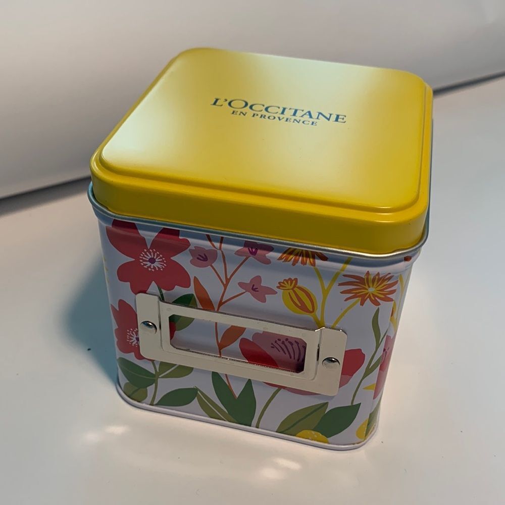 L’Occitane Floral Tea Tin